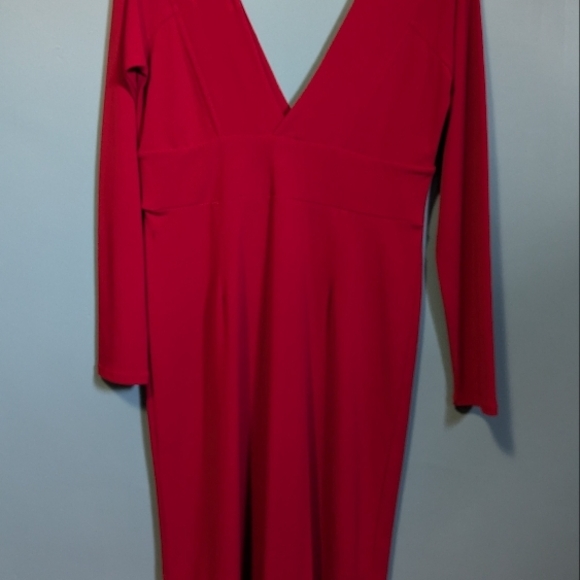 Elegant Red Long Sleeve Dress - Picture 2 of 4
